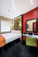 Hotel Sky Sandton