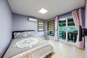 Jeongwon Beach Pension