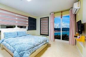 Jeongwon Beach Pension