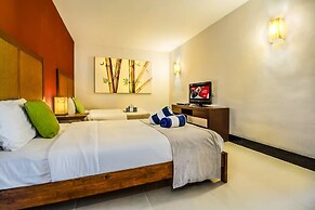 Beachfront Condo by Mamitas Beach