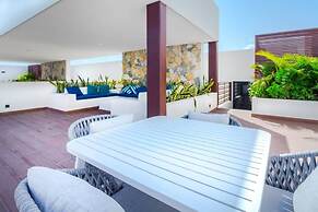 Brand New 1br, AC, Beach, Rooftop Pool