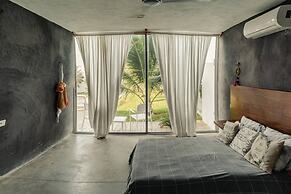 Breathtaking Beach Villa, Feel the Inviting Vibe!
