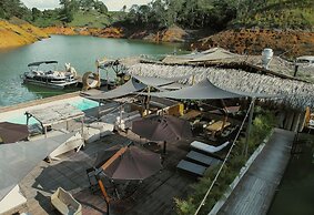 Atma Boutique Hotel Guatapé