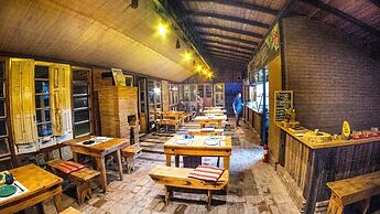 Caliu Earthship Ecolodge