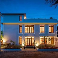 Bagan Valley Hotel