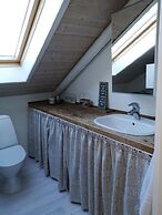 Rose Cottage 70m2 Tórshavn with Parking