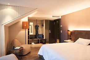 The Hey Hotel