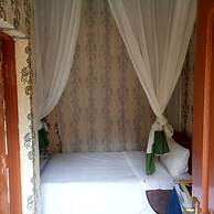 Golden Bay Hotel