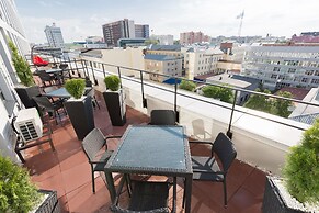 Deluxe Azbuka apartment in Gostiny Dvor
