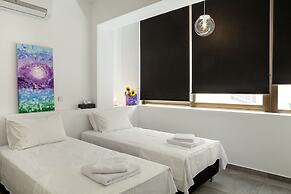 GK Ermou