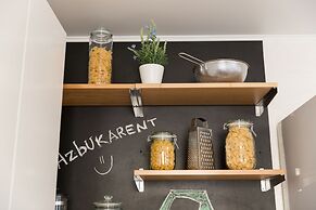 Azbuka Apartments Kommunisticheskaya 11