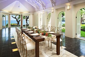 OUTRIGGER Kona Resort & Spa
