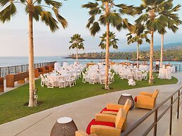 OUTRIGGER Kona Resort & Spa