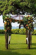 OUTRIGGER Kona Resort & Spa