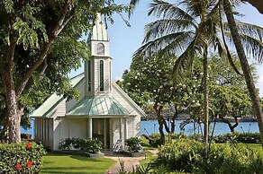 OUTRIGGER Kona Resort & Spa