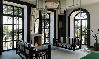 Esquisse Boutique Hotel