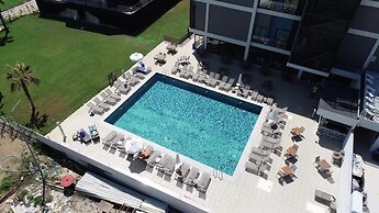 Side Square Hotel