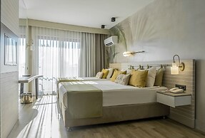 Side Square Hotel