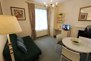 StayIn - Queensway