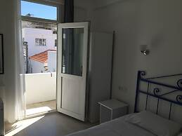 R House Hotel