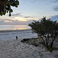 Kilimani Kwetu Beach Hotel