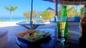 Kilimani Kwetu Beach Hotel