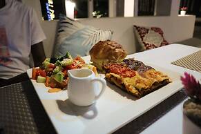 Kilimani Kwetu Beach Hotel