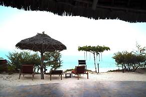 Kilimani Kwetu Beach Hotel