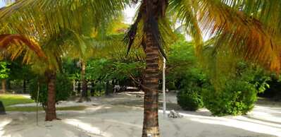 Kilimani Kwetu Beach Hotel