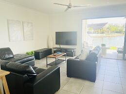 Blue Lagoon Villa B