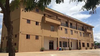 Panone Hotel Boma