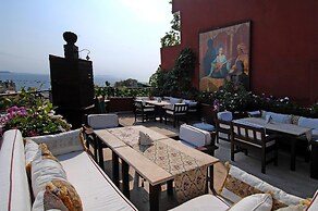 Şebnem Hotel