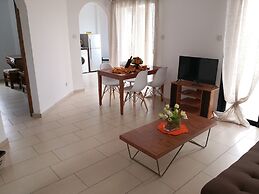 Seashell Apartments