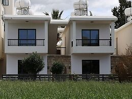 Seashell Apartments