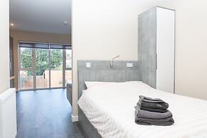 Magna House