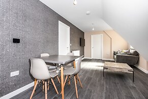 Magna House