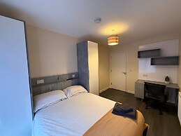 Magna House