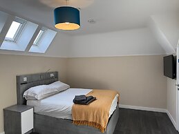 Magna House