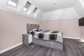 Magna House