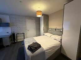 Magna House