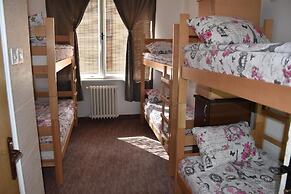 Hostel Exit Labirint Centar