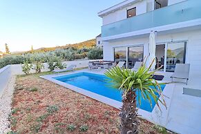 Villa E & D