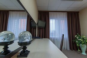Cherniy Mys Hotel