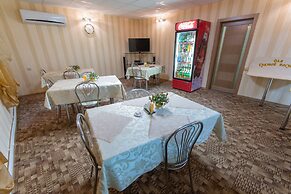 Cherniy Mys Hotel