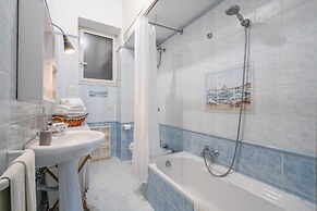 Al Mare Apartment