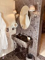 Lulu Boutique Hotel