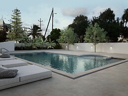 Inoe Boutique Hotel
