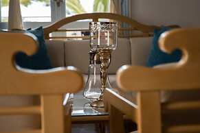 Inoe Boutique Hotel
