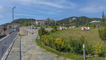 Chails Hamlet