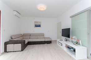 Apartment Ana With Private Pool